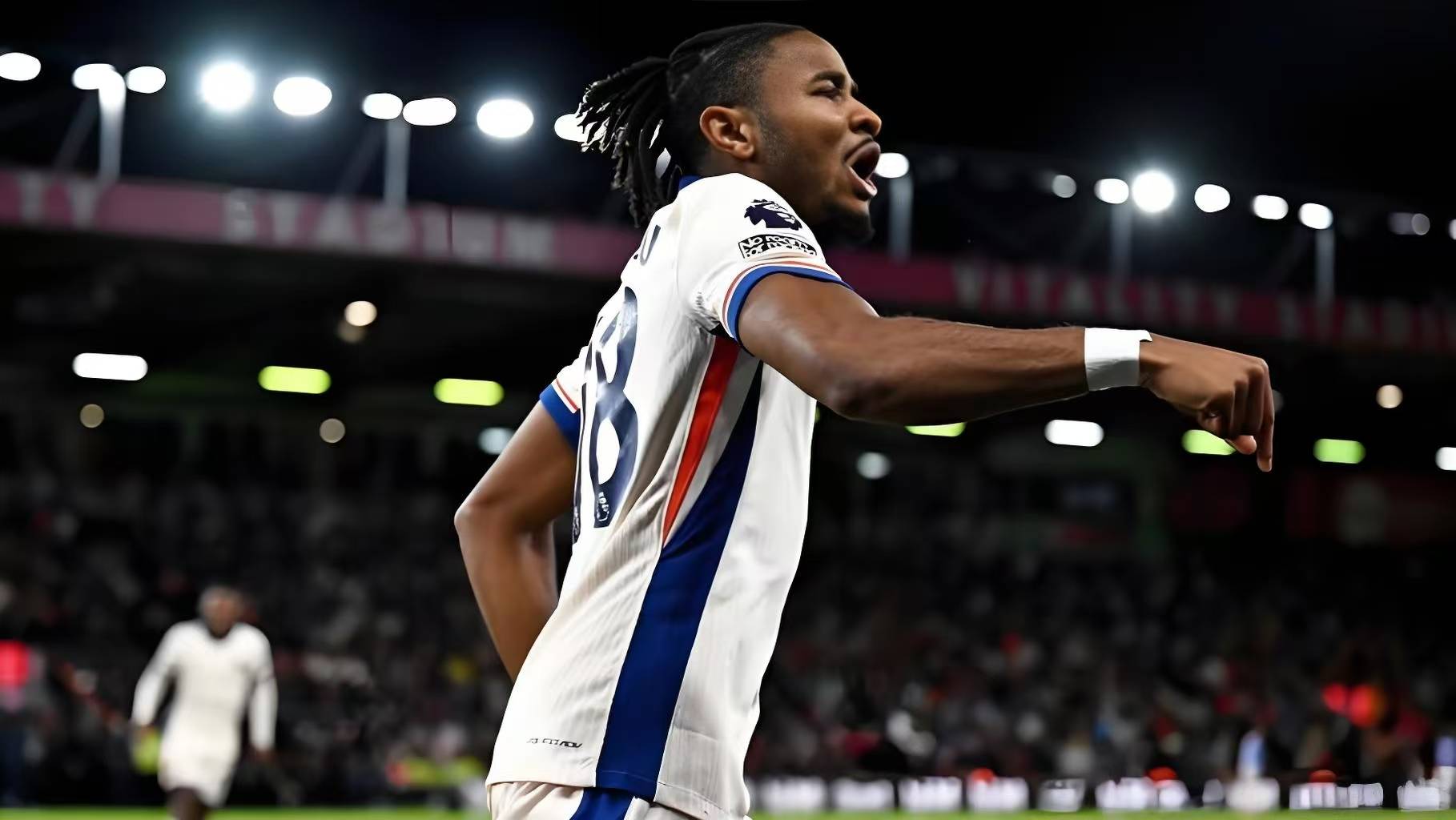 伯恩茅斯客场绝杀,捍卫保级希望 伯恩茅斯客场绝杀,捍卫保级希望