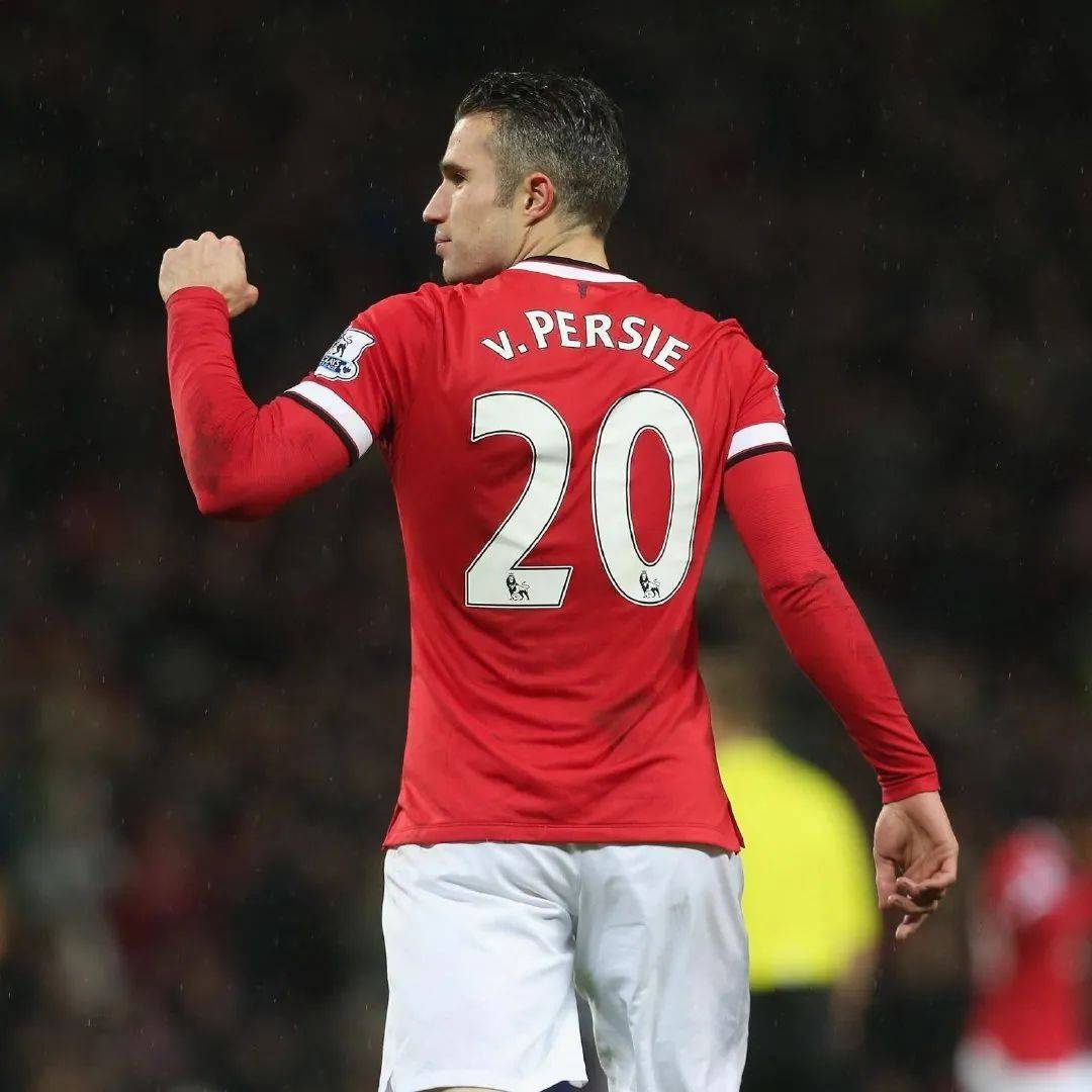 英格兰横扫国际米兰,范佩西制霸全场 英格兰横扫国际米兰,范佩西制霸全场