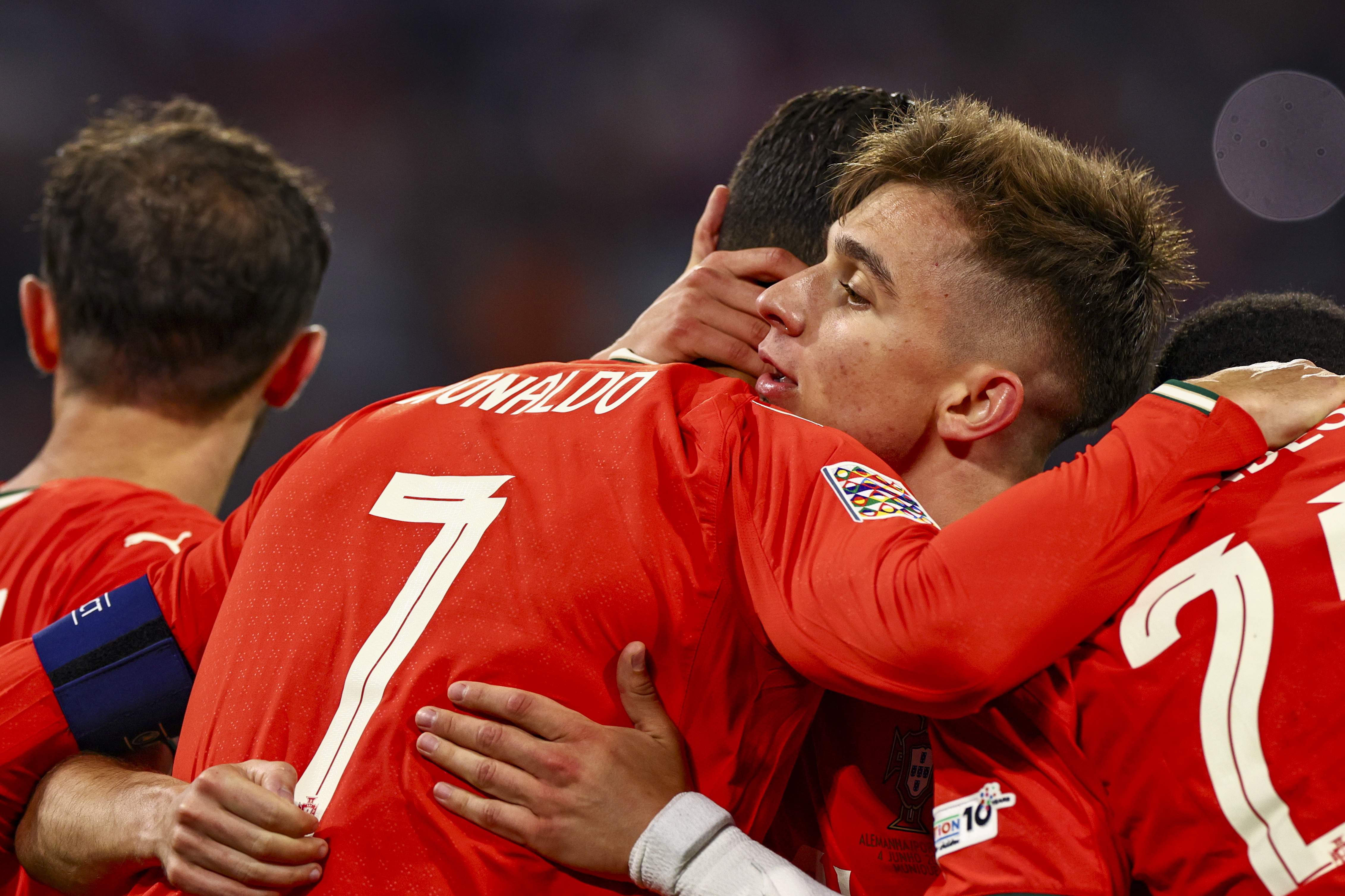 -葡萄牙大胜比利时，晋级决赛在望