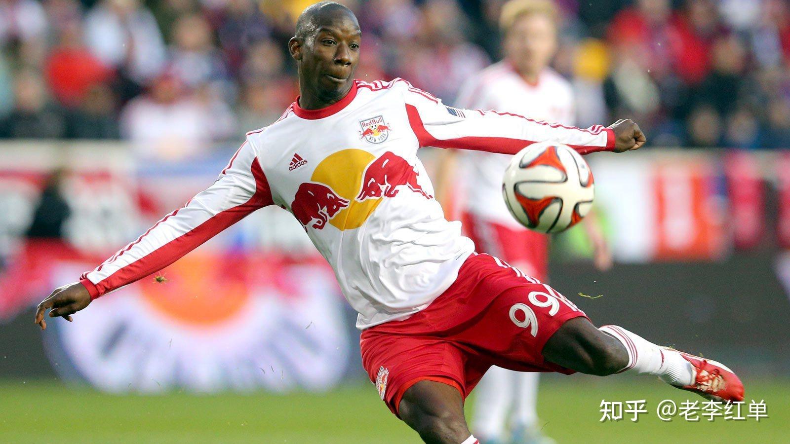 关于法兰克福主场豪取三分，稳坐积分榜首席的信息